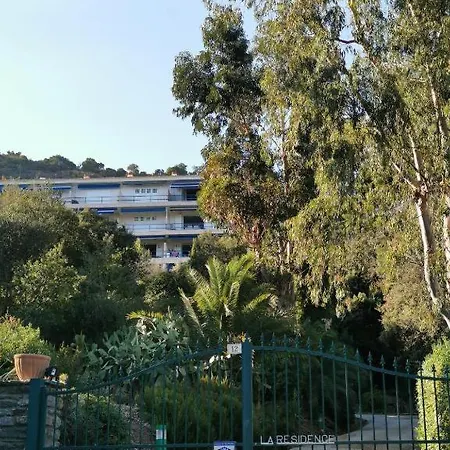 La Boite A Sardines Rayol-Canadel-sur-Mer
